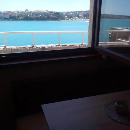 Apartment At The Coast *